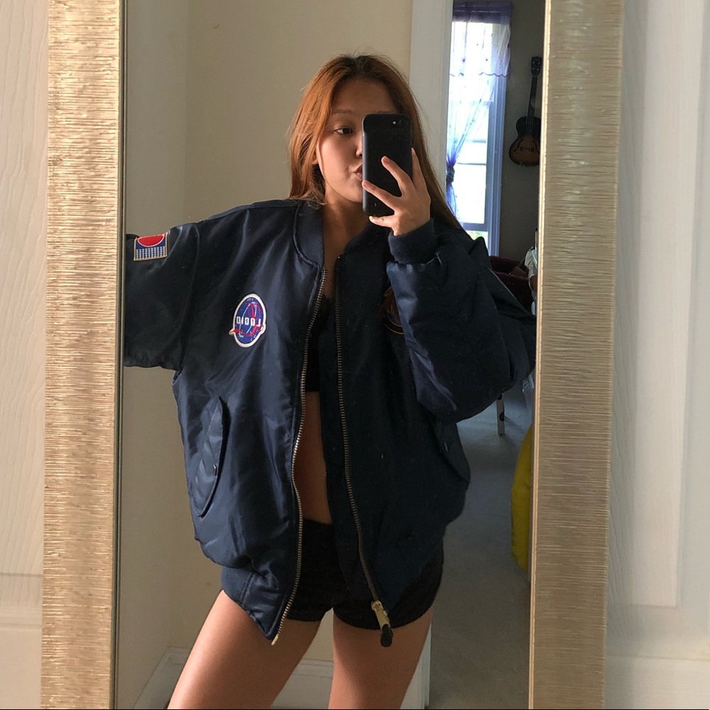 Alpha Industries Remove Before Flight Bomber